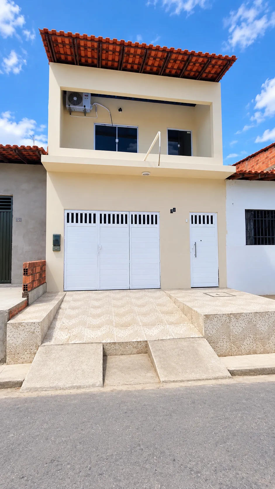Fachada do sobrado do Projeto Casa Erisdilson, no Coroadinho, em São Luís (MA)
